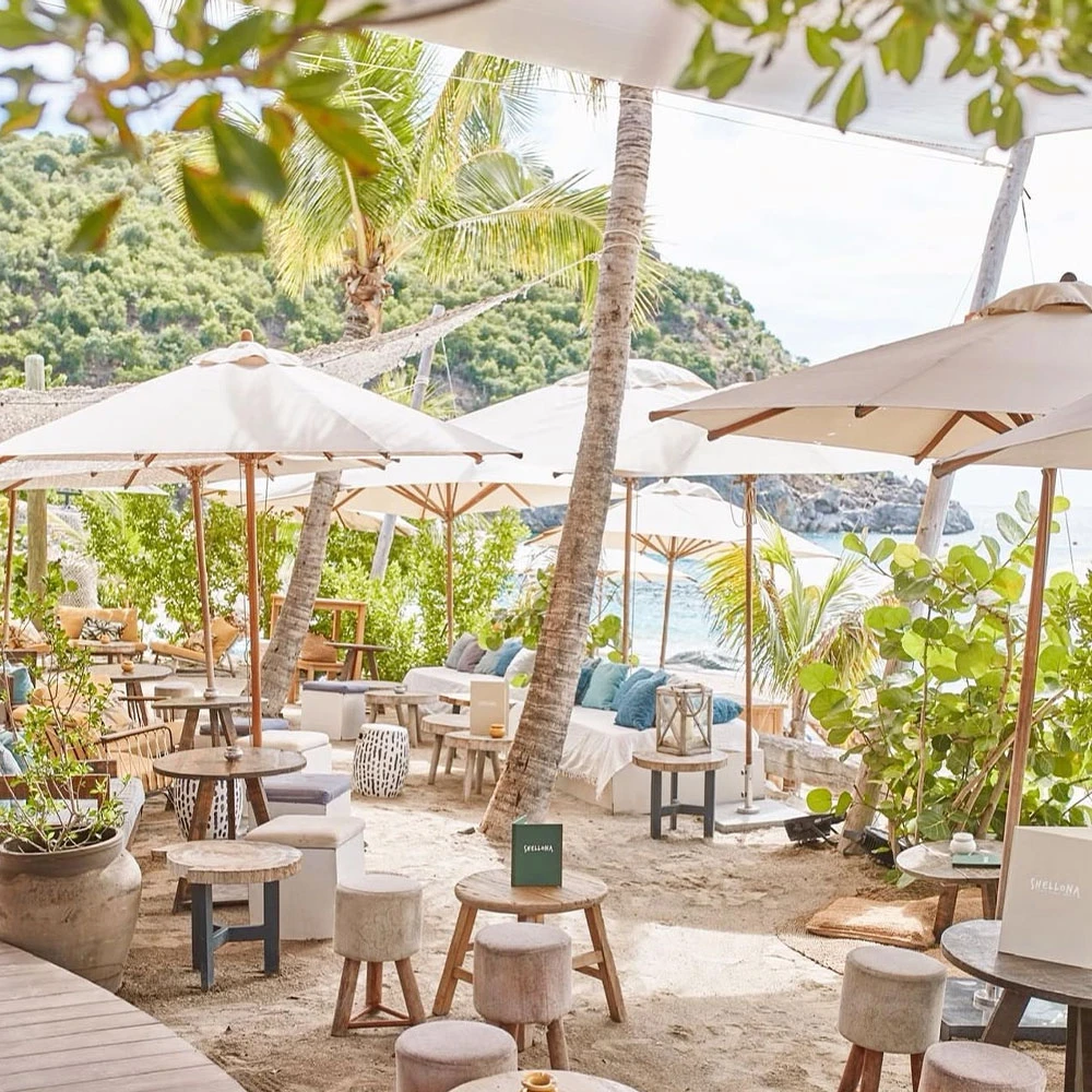 Shellona Beach Club Yacht